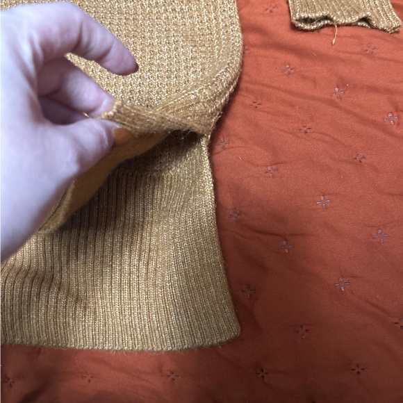 Plus Size Cynthia Rowley Sweater 2X - Picture 3 of 3